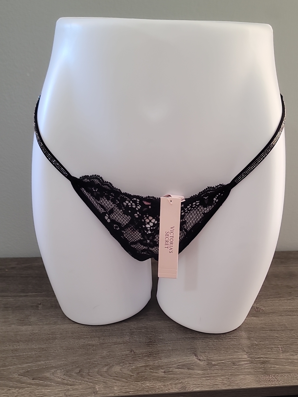 Victoria's Secret Dream Angels Crystal Twinkle Strap Lace V-String Panty MEDIUM